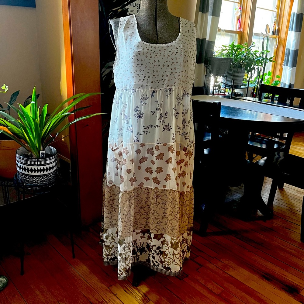 Miss Look maxi with pockets Sz XL